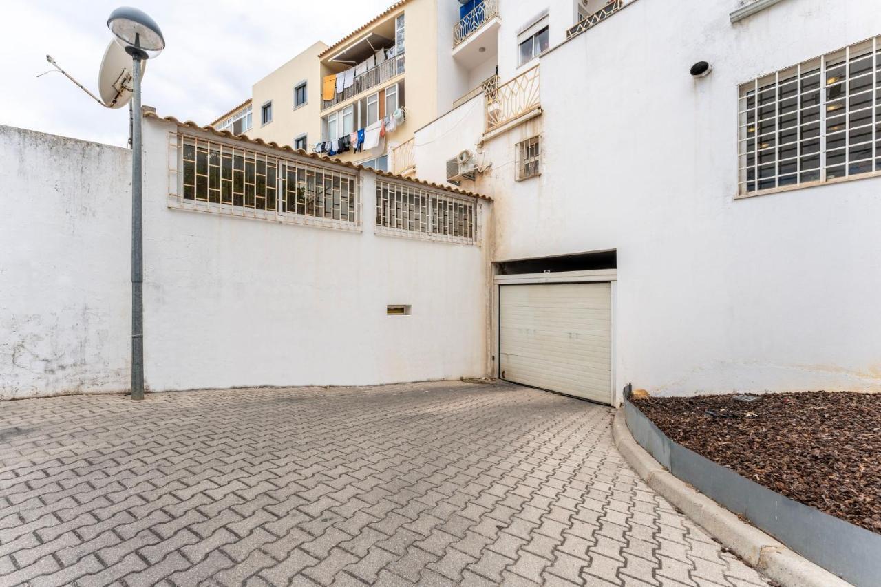 Peaceful 1 Bdr Apartment W/ Balcony By Lovelystay Almancil Eksteriør bilde