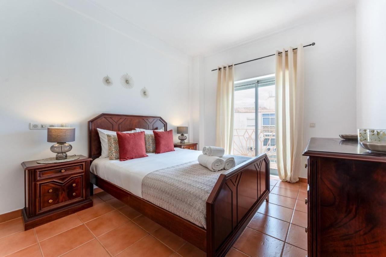 Peaceful 1 Bdr Apartment W/ Balcony By Lovelystay Almancil Eksteriør bilde